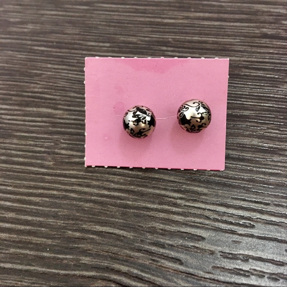 Silver lace ball earrings